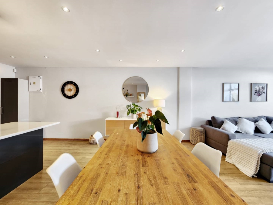 1 Bedroom Property for Sale in Gardens Western Cape